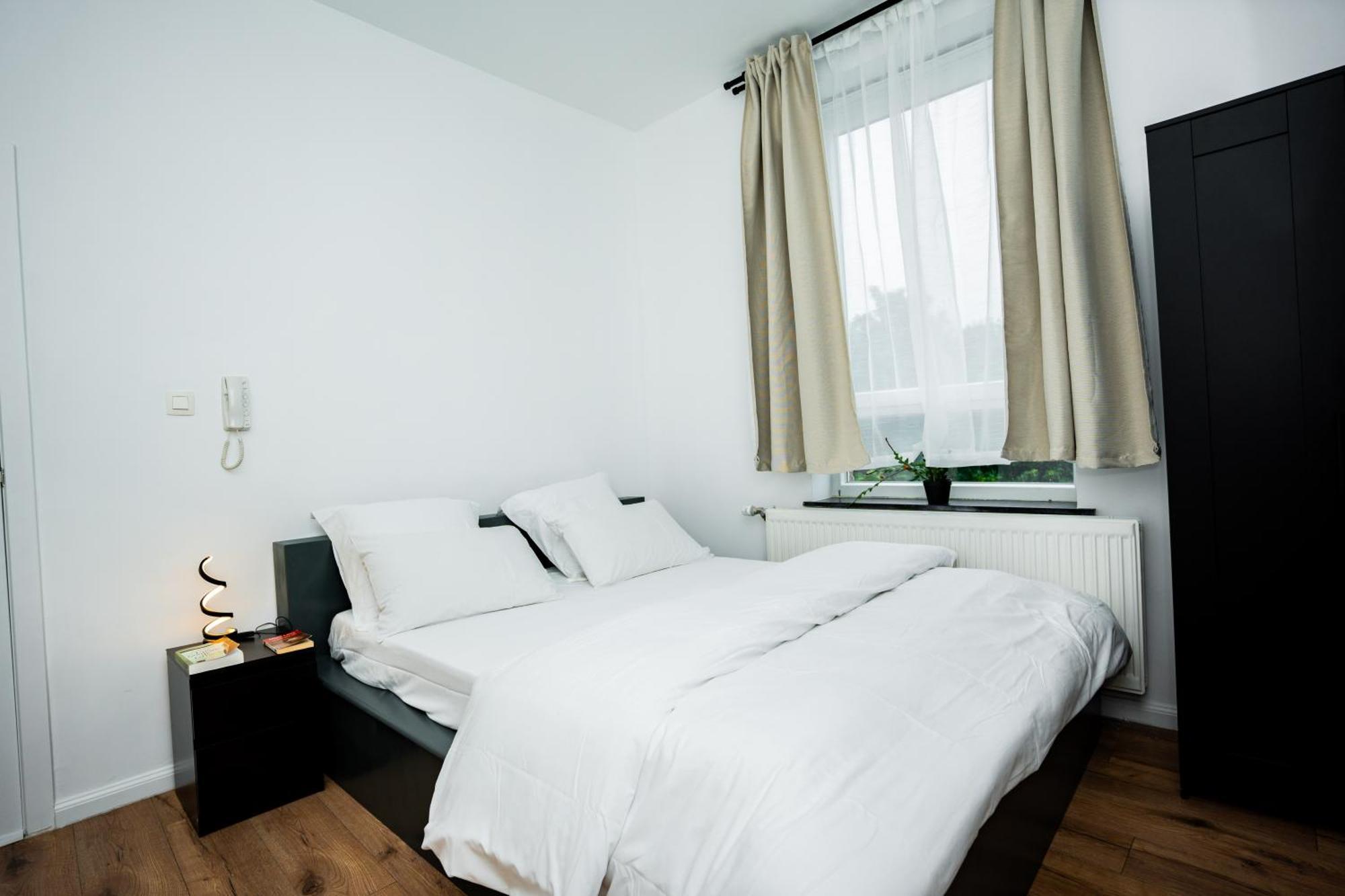 Chambre R1 Avec Salle De Bain Partagee Pres De L'Hopital De La Citadelle A Liège Extérieur photo